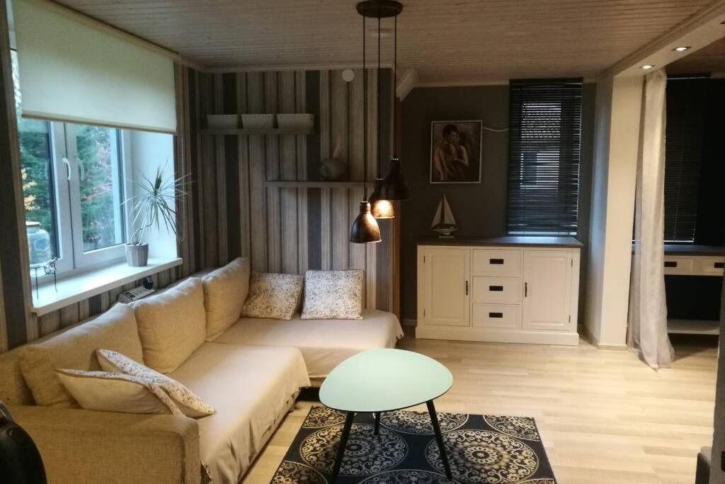Quiet Place With Garden Studio Apartment Tallinn Ngoại thất bức ảnh